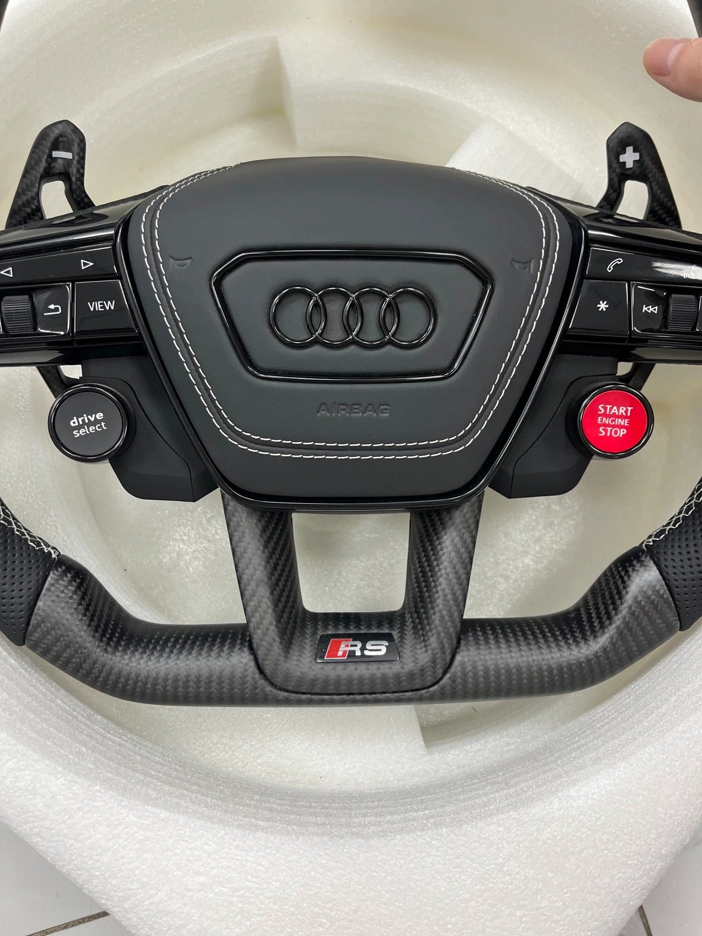 Custom Sport Steering Wheel – Audi C8 / 4K Platform